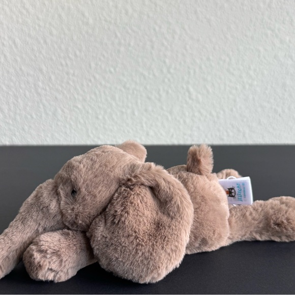 AUTHENTIC❗️New with Tags NWT Jellycat Tiny Smudge Elephant - MINI ELEPHANT! HTF! - Picture 4 of 12